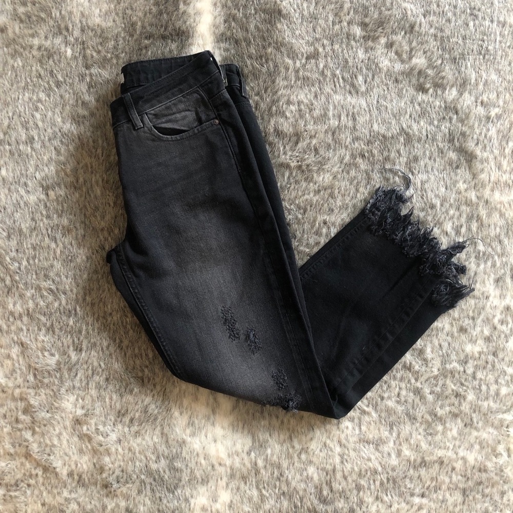 Zara black frayed denim ankle jeans – size 4